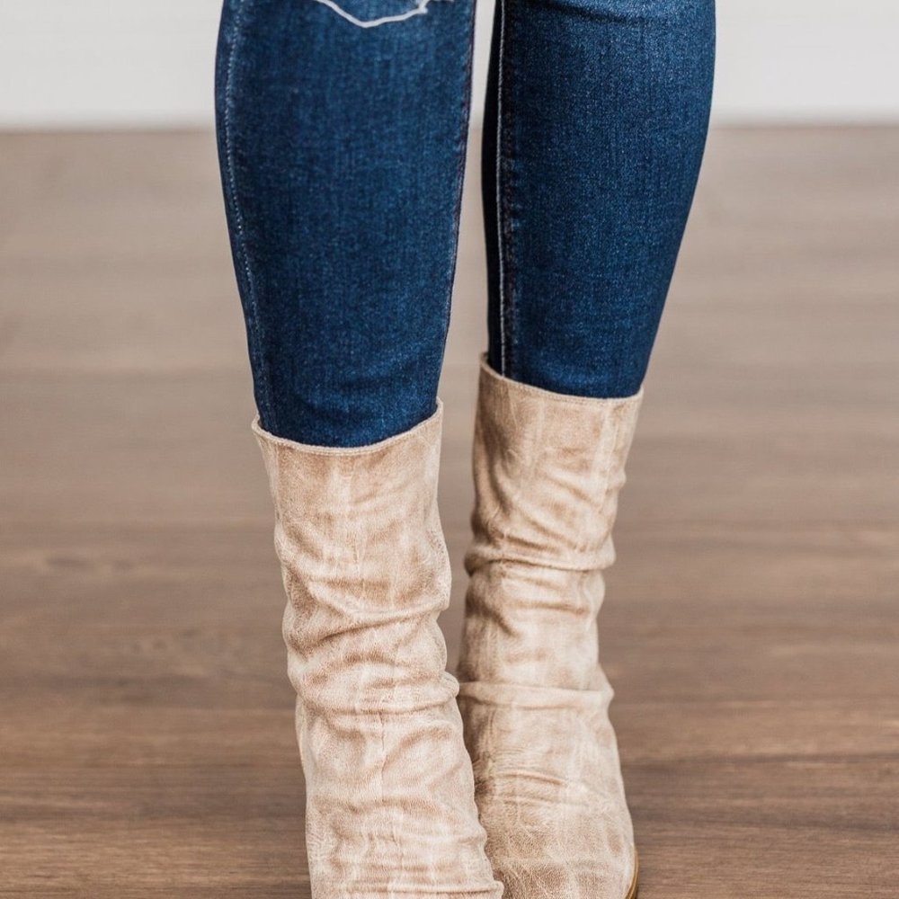 VERY G PRESTON 3 CREAM BOOT  NEW IN BOX!